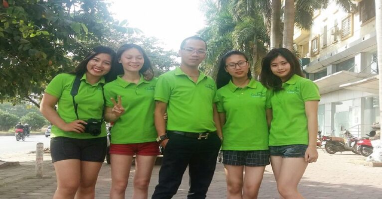 Đó là câu mà tôi được nghe khá nhiều, nhất là từ những người bạn, người anh tốt của tôi (những người làm kinh doanh). Họ cáu và mắng tôi như thế khi tôi nói