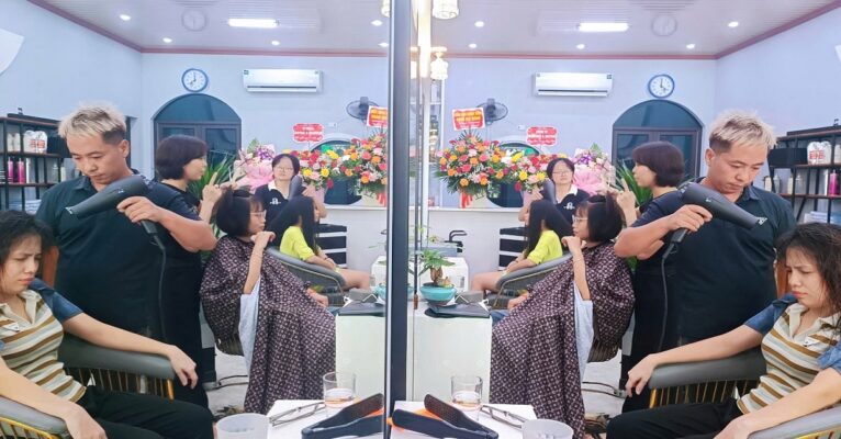 Hair Salon Phú Thành có chương trình ưu đãi cắt 0 đồng dành tặng tất cả các khách hàng khi đến với thương hiệu của mình.