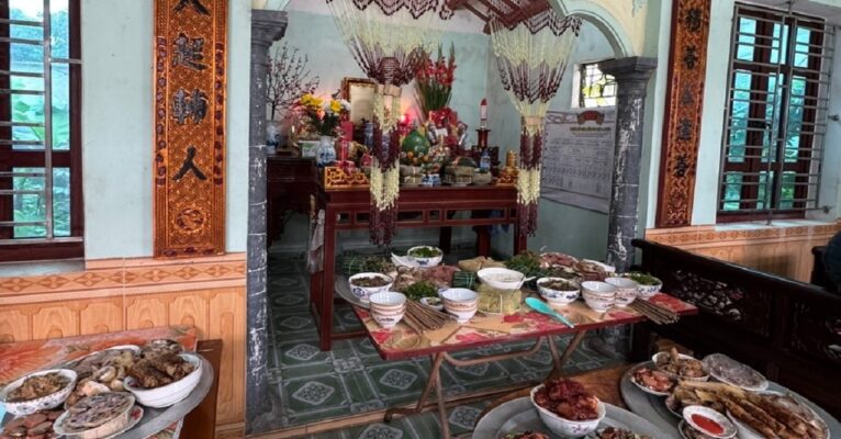 "Cỗ tay giường" là một phong tục Tết xưa thể hiện sự tri ân, báo hiếu của con cái hướng về cha mẹ trong dịp Tết