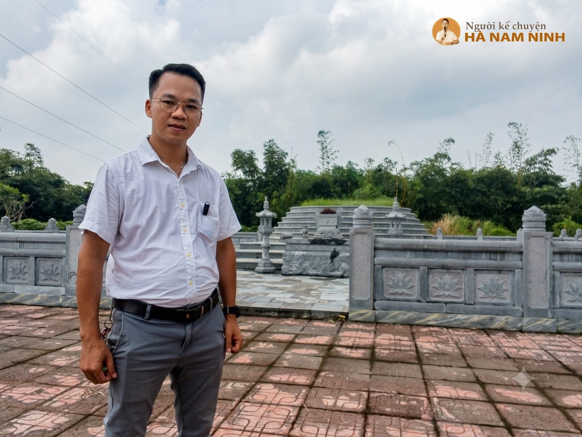 Nếu đã về với Nam Định, nhất định bạn phải tìm về với làng Cao Phương, xã Liên Bảo, huyện Vụ Bản tỉnh Nam Định cũ, nay thuộc TDP Liên Bảo 2, phường Trường Thi, tỉnh Ninh Bình nơi có đền thờ Trạng Nguyên Lương Thế Vinh hay còn gọi là Trạng Lường