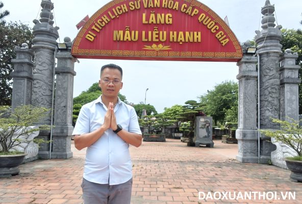 Theo các thần tích và ngọc phả lưu truyền tại Phủ Dầy kể lại, sau khi kết thúc lần giáng trần đầu tiên và trở về Thiên đình, Thánh Mẫu Liễu Hạnh vẫn luôn đau đáu nhớ cha mẹ, quê hương và những tình cảm nơi cõi nhân gian. Chính nỗi lưu luyến ấy đã khiến Mẫu một lần nữa xin Ngọc Hoàng vua cha cho phép được hạ phàm để tiếp tục mối duyên còn dang dở với trần thế.