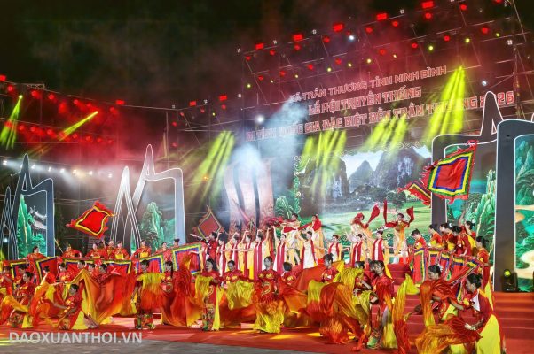 Lễ hội truyền thống đền Trần Thương năm 2026 được khai mạc với chương trình nghệ thuật thu hút hơn 10.000 người theo dõi. NB Xuân Thời cùng một số các KOL/Admin đã được mời tham dự và góp phần đưa tin, thúc đẩy truyền thông quảng bá cho Lễ hội đền Trần Thương năm nay.