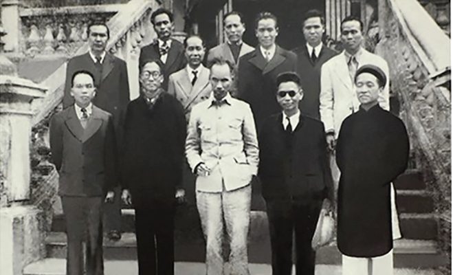 Khép lại hành trình tri ân cuộc đời và sự nghiệp đa diện của Giáo sư, Viện sĩ Trần Huy Liệu – từ người con ưu tú của quê hương Vụ Bản, Nam Định (nay thuộc Ninh Bình) đến vị "anh cả" của nền sử học cách mạng Việt Nam