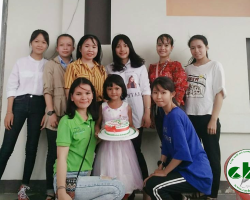 Các bạn Thùy, Tuyết Nhi . Trang,Hoài Ngọc,Thanh Thương, Cẩm Tiên, Bùi Thảo, Hoài Thương, Thanh Minh … các hội viên của chi hội tỉnh Quảng Trị trong buổi gặp mặt. 8.2018