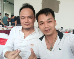 Chụp với anh Tùng Lâm (Thời báo Ngày Nay) ngày 25.4.2022 dịp đến mừng khai trương văn phòng luật sư Diệp Năng Bình