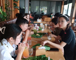 Gặp gỡ CBT ngày 27.8.2023 (THanh Tuyền ra HN anh Thời tổ chức cho mọi người gặp mặt)