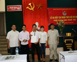 Nhận quyết định Bí thư Chi đoàn Thời báo LNV ngày 12.11.2015