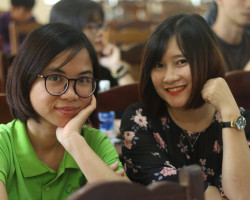 (Từ phải qua trái) Chị Nguyễn Ngọc Yến, chị Việt Hà - 2018